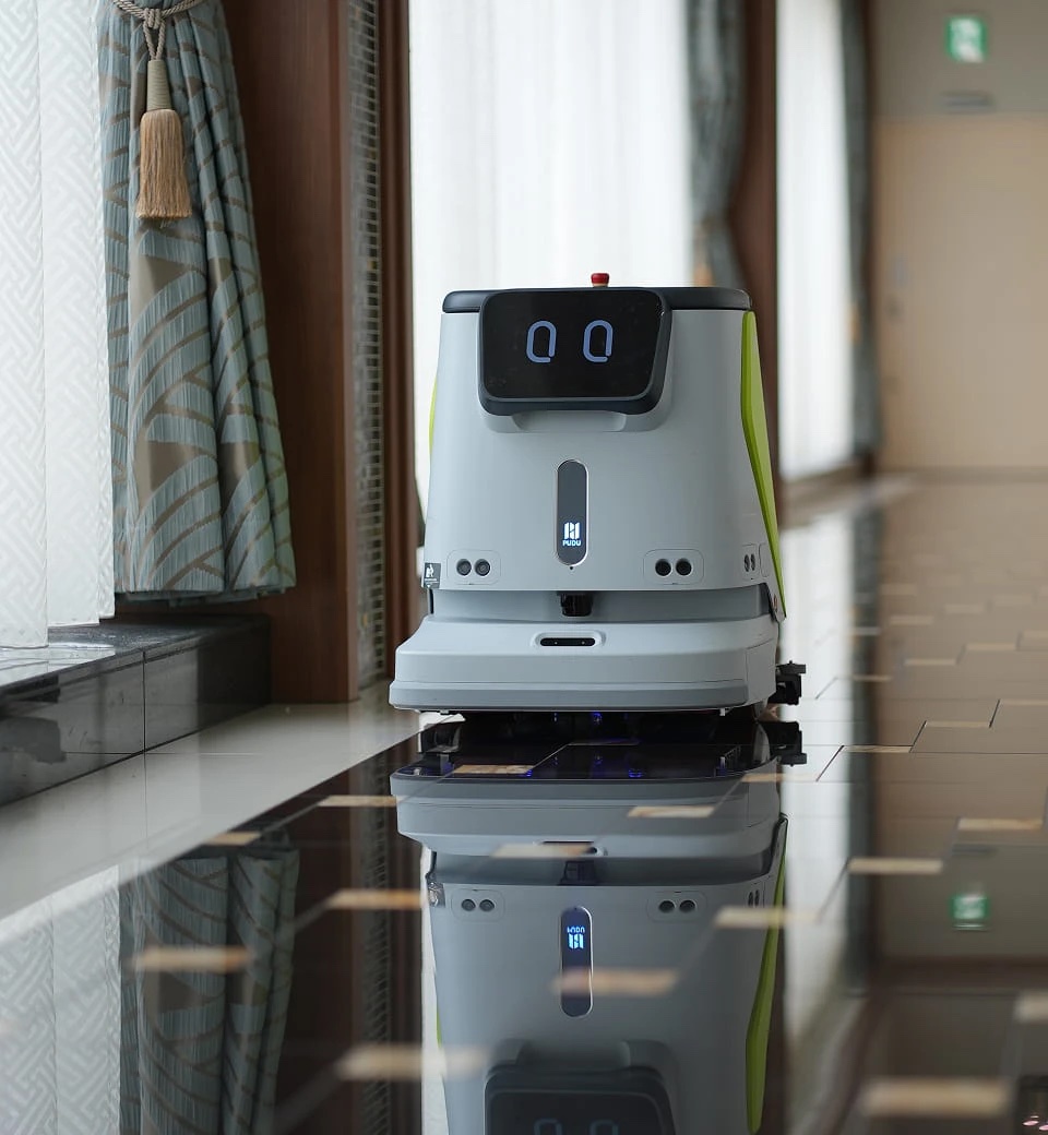 Intelligent Commercial Cleaning Robot - Multi-functional cleaning system with advanced capabilities for comprehensive hotel maintenance
